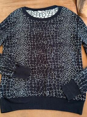 Halogen Black and White Longsleeve Animal Print Pattern Sweater